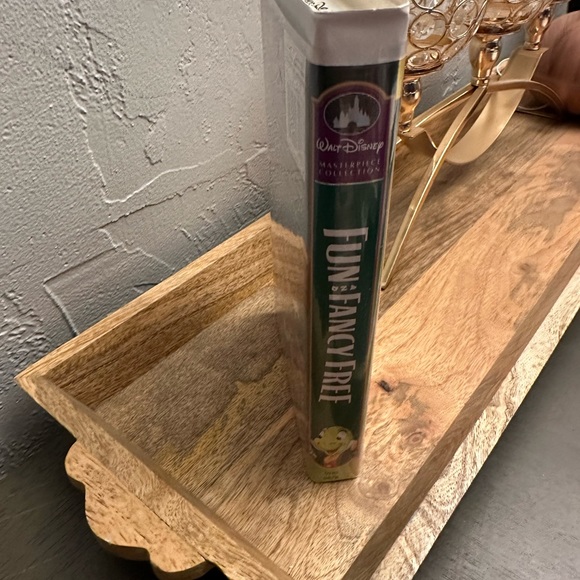 Fun and Fancy Free VHS - Picture 2 of 3